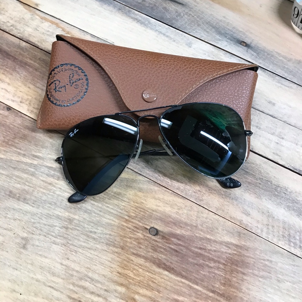 RayBan MENS Aviator Sunglasses. Visible wear.